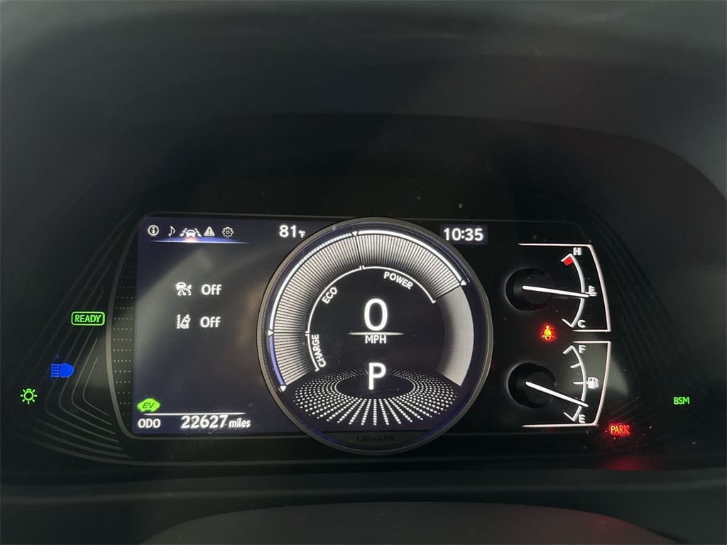 Thumbnail: 2022 Lexus UX - 17