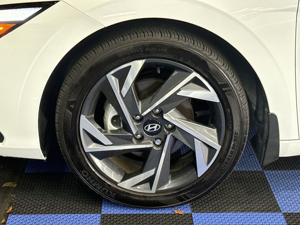 Thumbnail: 2025 Hyundai Elantra - 8