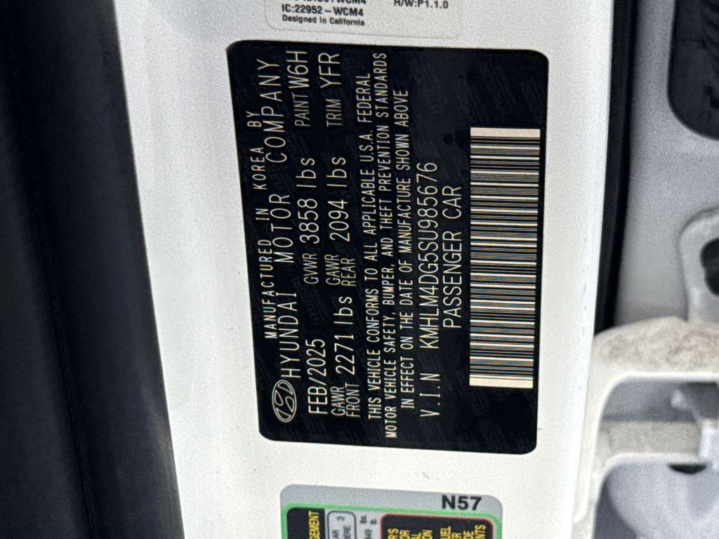 Thumbnail: 2025 Hyundai Elantra - 18