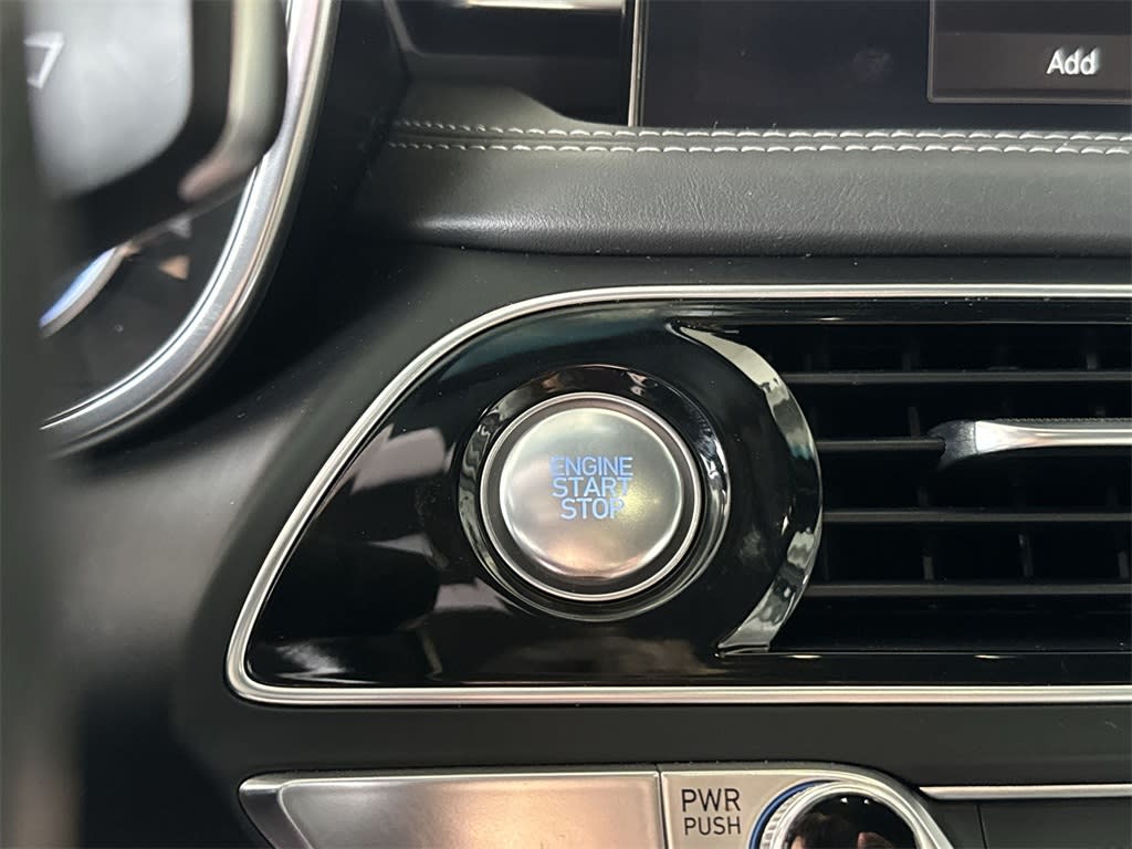 Thumbnail: 2023 Genesis G70 - 25