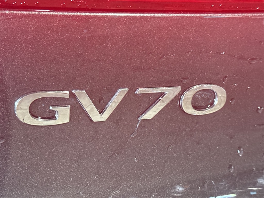 Thumbnail: 2023 Genesis GV70 - 7