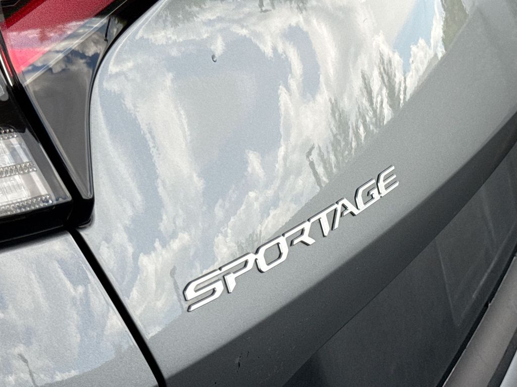 Thumbnail: 2024 Kia Sportage - 7