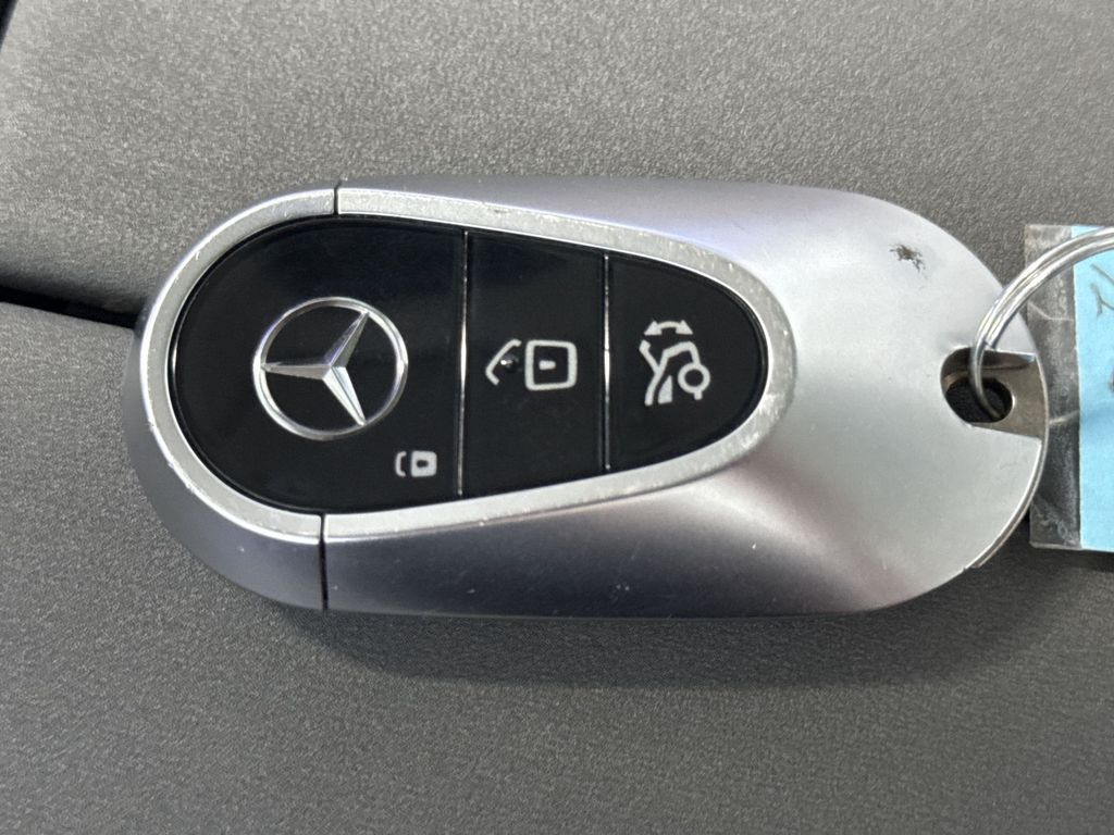 Thumbnail: 2023 Mercedes-Benz EQS - 18
