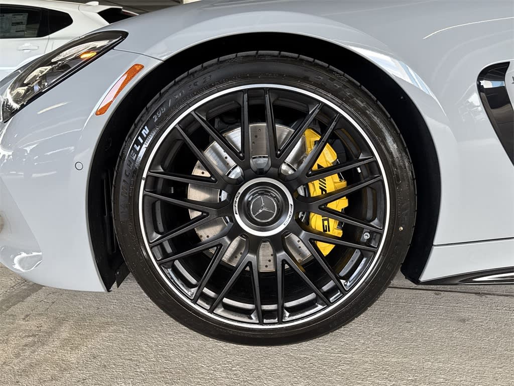 Thumbnail: 2025 Mercedes-Benz AMG GT - 6