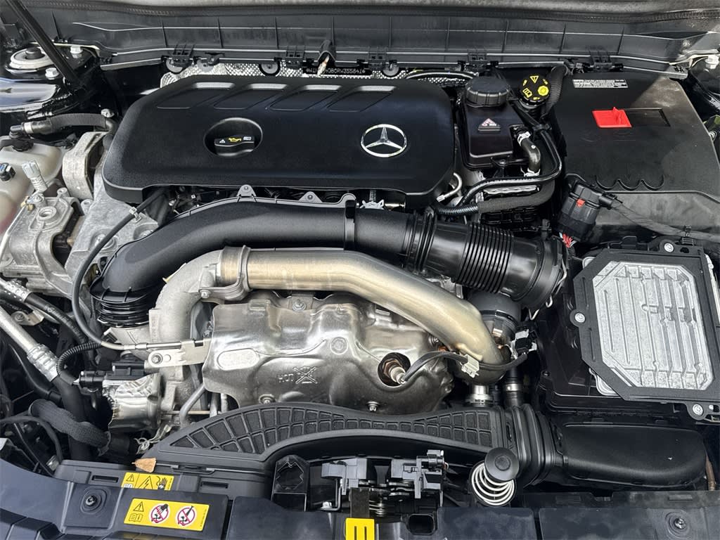 Thumbnail: 2024 Mercedes-Benz GLB - 9