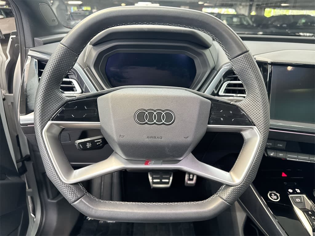 Thumbnail: 2025 Audi Q4 e-tron - 10