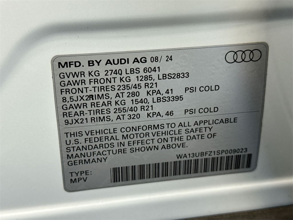 Thumbnail: 2025 Audi Q4 e-tron - 19