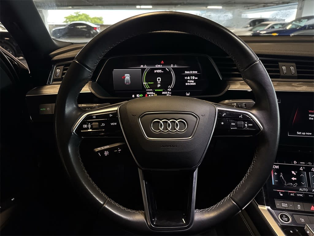 Thumbnail: 2024 Audi Q8 e-tron - 10