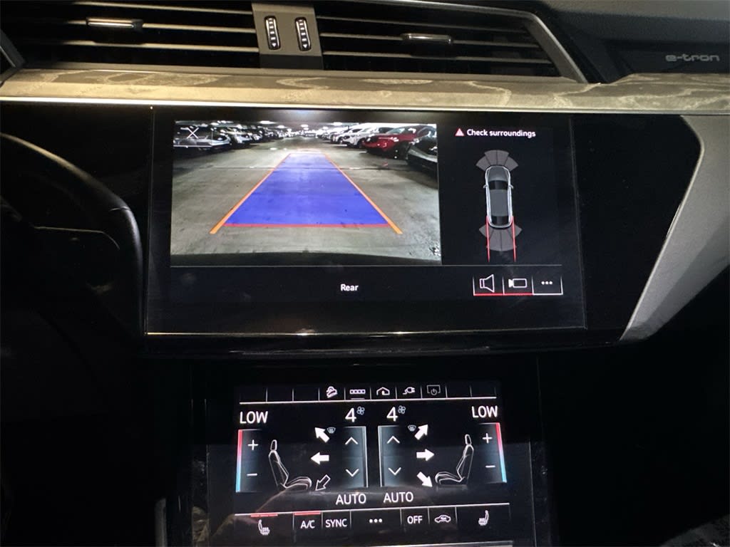 Thumbnail: 2024 Audi Q8 e-tron - 15