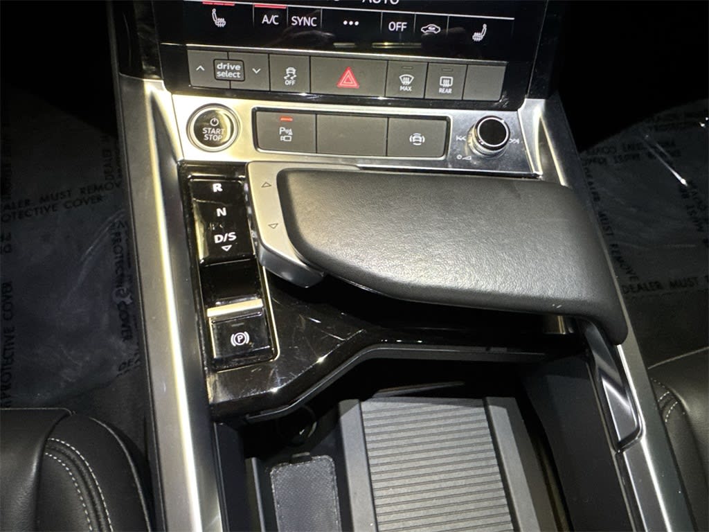 Thumbnail: 2024 Audi Q8 e-tron - 27