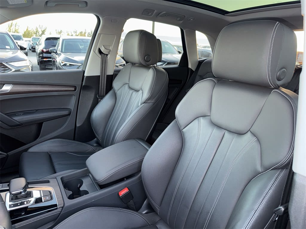 Thumbnail: 2024 Audi Q5 - 11