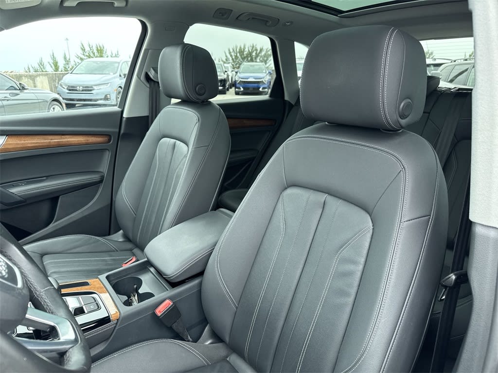 Thumbnail: 2023 Audi Q5 - 11
