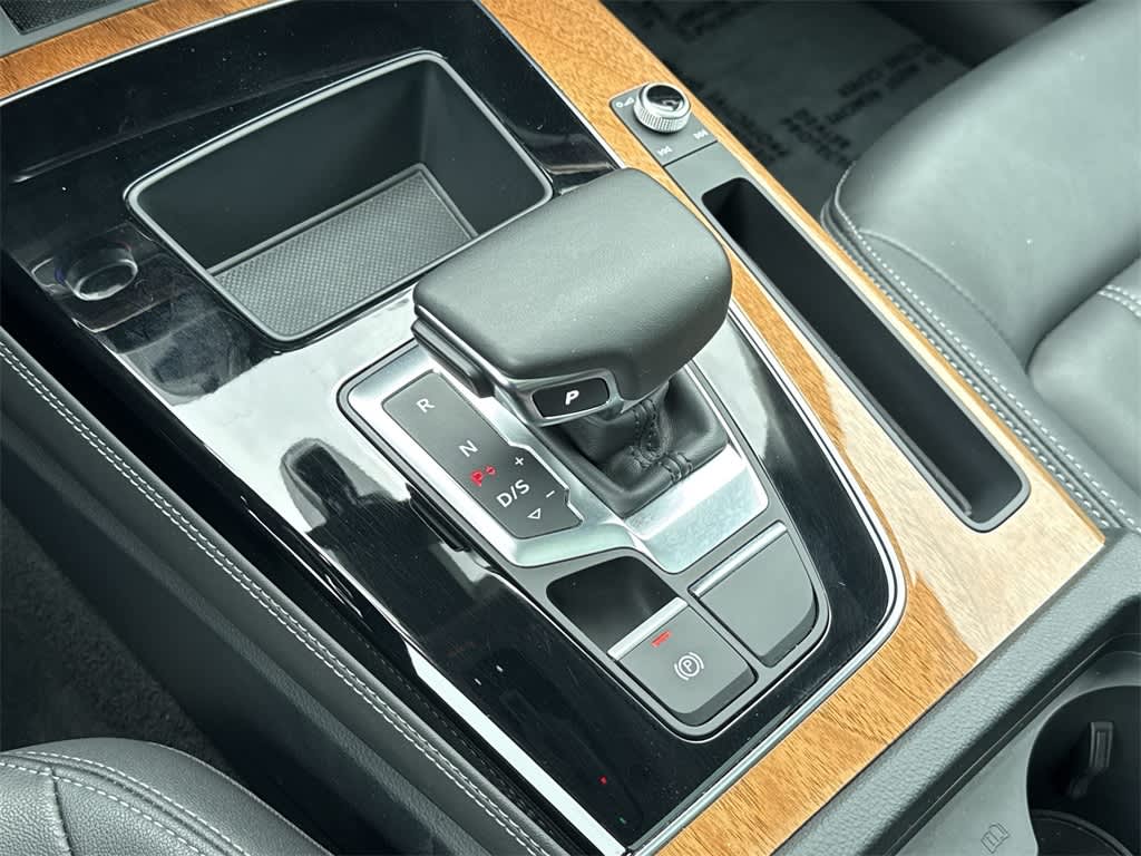 Thumbnail: 2023 Audi Q5 - 16
