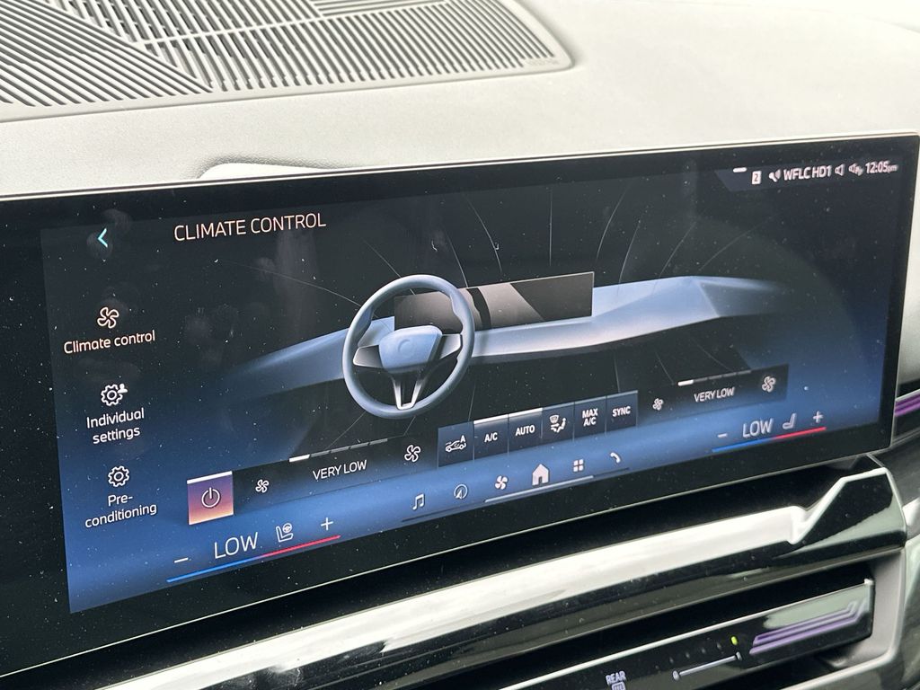 Thumbnail: 2026 BMW 5 Series - 27
