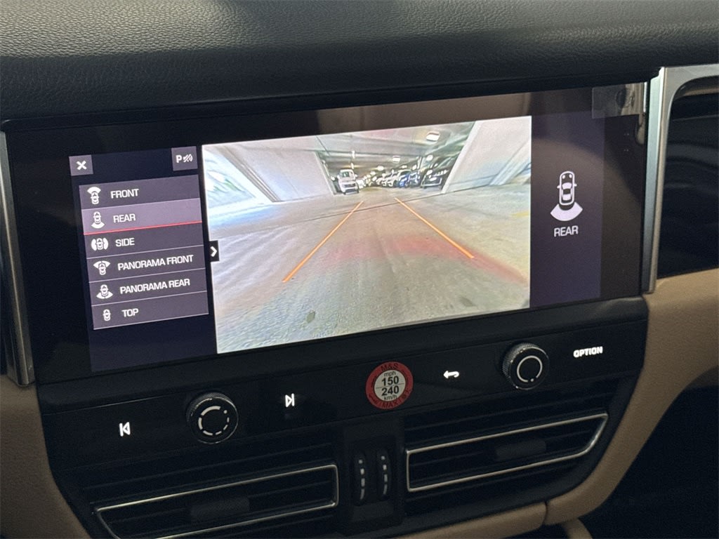 Thumbnail: 2025 Porsche Macan - 26