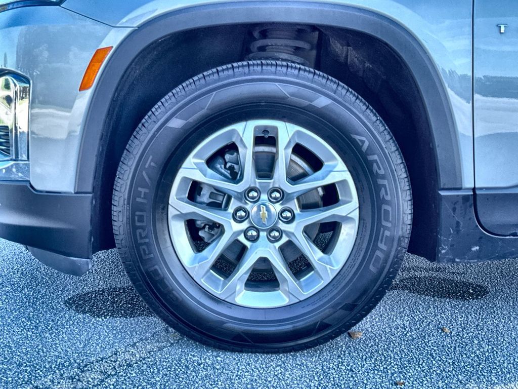 Thumbnail: 2024 Chevrolet Traverse - 8