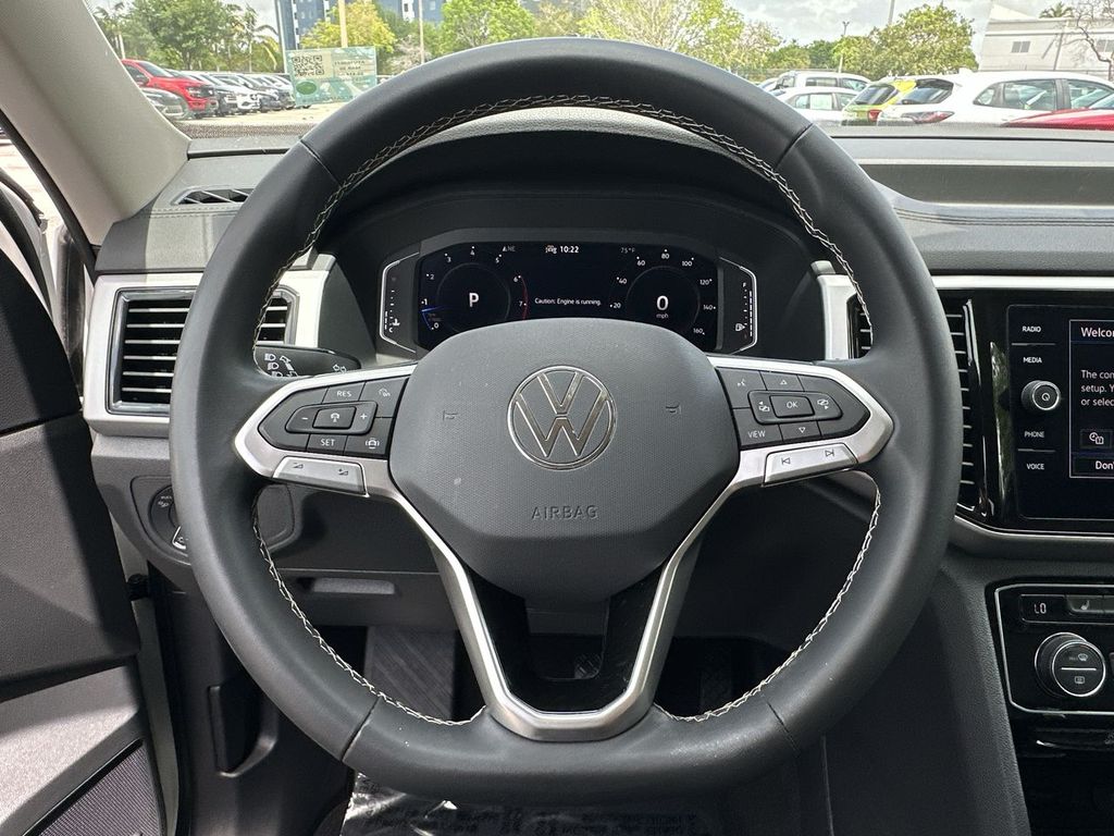 Thumbnail: 2023 Volkswagen Atlas - 10