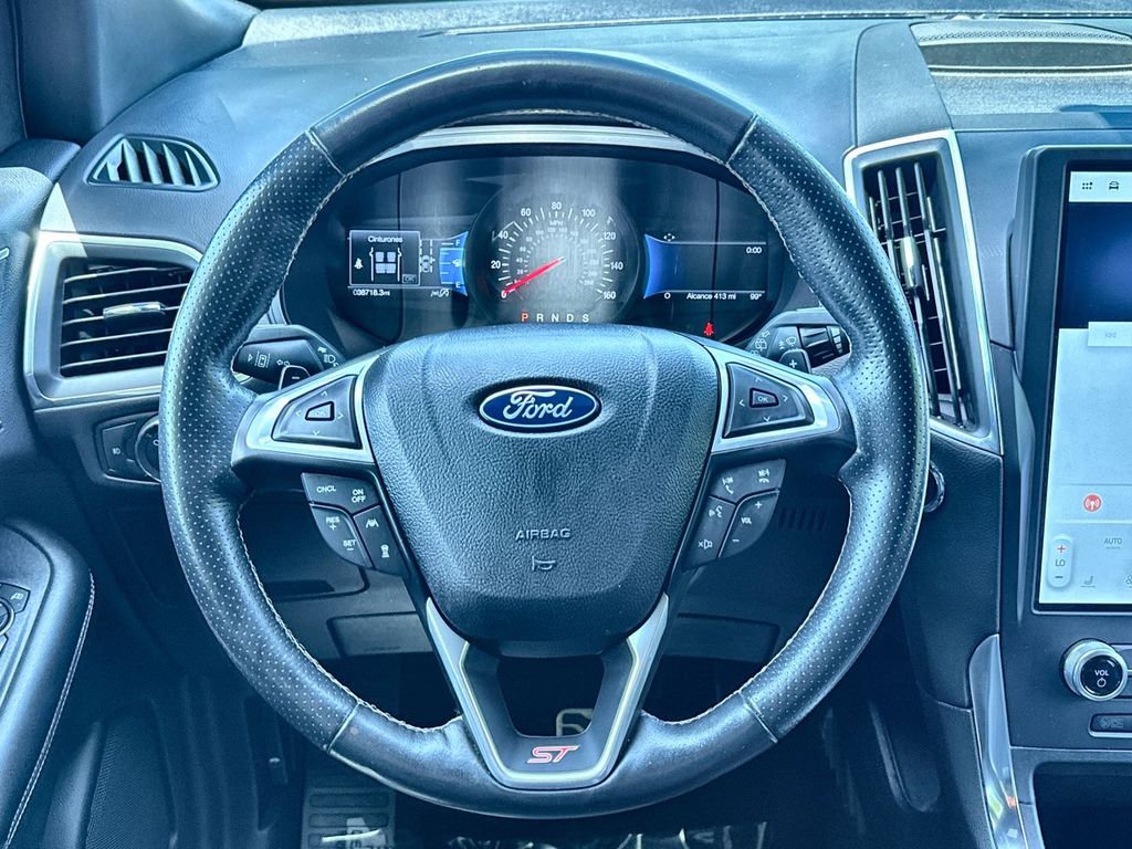 Thumbnail: 2022 Ford Edge - 9