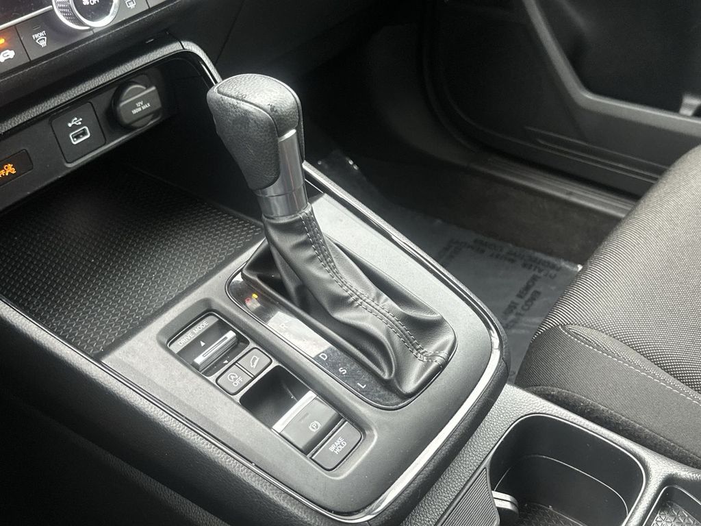 2024 Honda CR-V LX - Photo 16