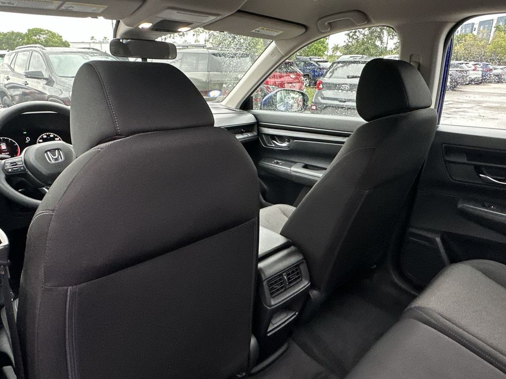 2024 Honda CR-V LX - Photo 12