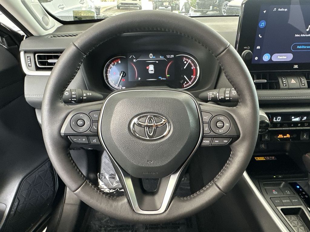 2025 Toyota RAV4 XLE Premium - Photo 10