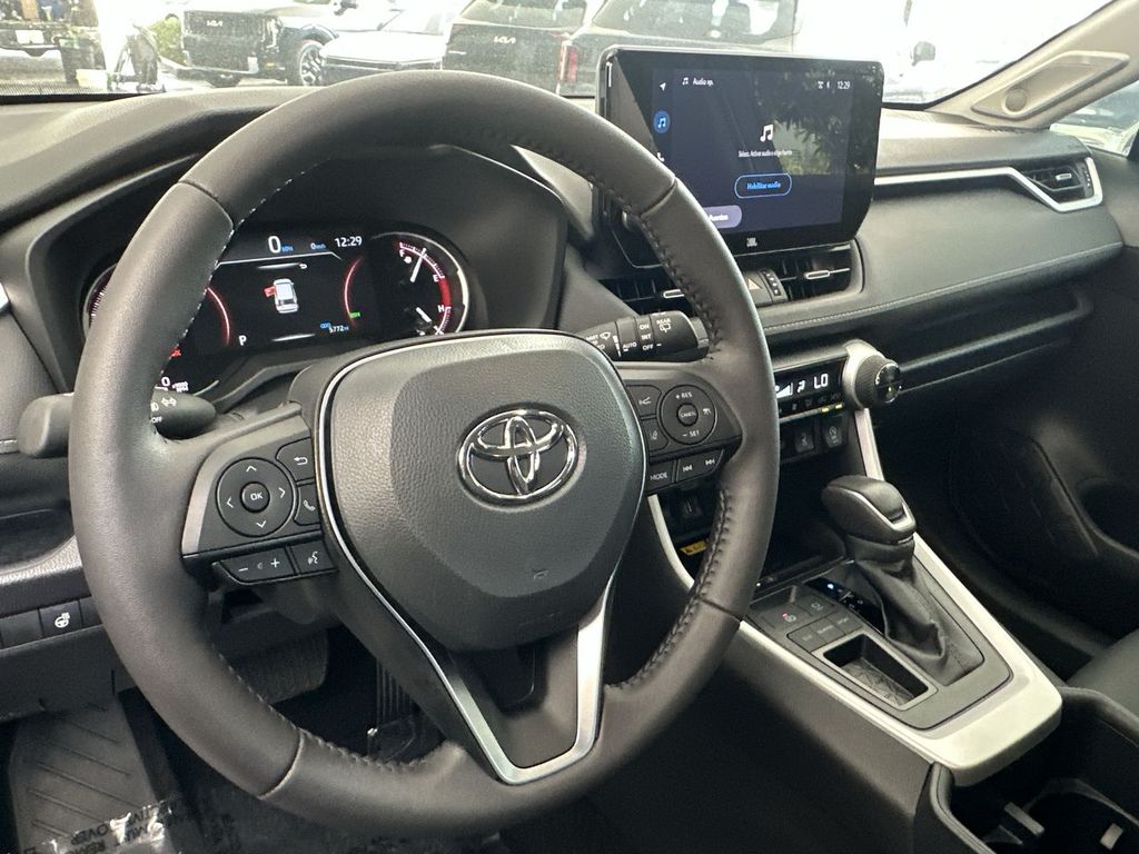 2025 Toyota RAV4 XLE Premium - Photo 2