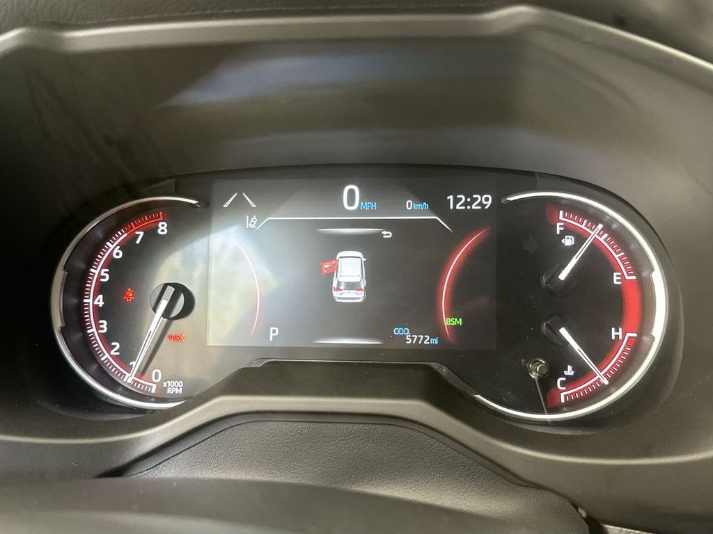 2025 Toyota RAV4 XLE Premium - Photo 17