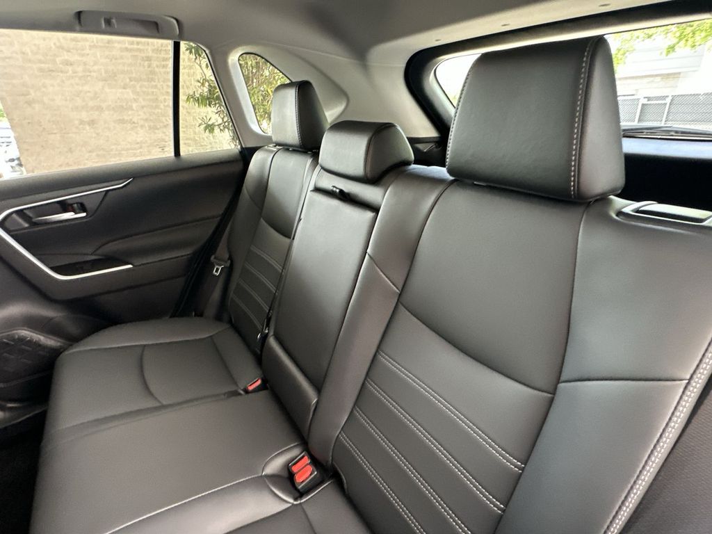 2025 Toyota RAV4 XLE Premium - Photo 13
