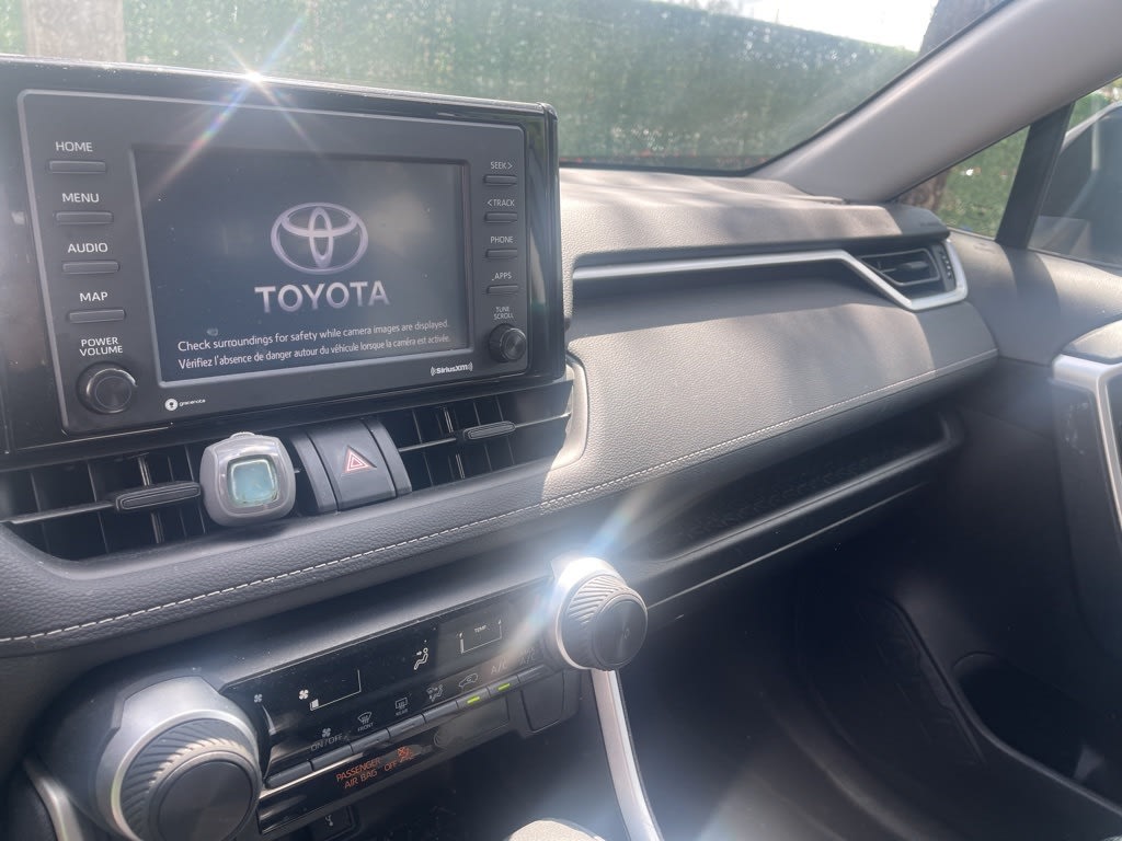 Thumbnail: 2022 Toyota RAV4 - 4
