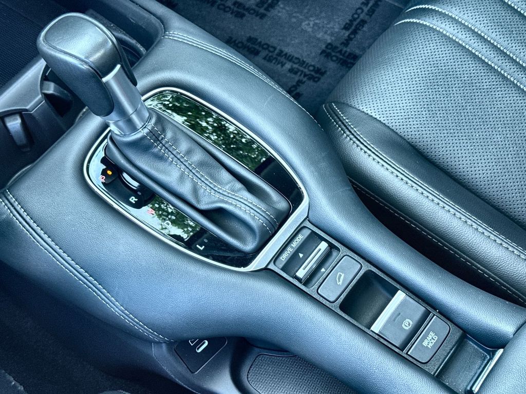 Thumbnail: 2025 Honda HR-V - 15