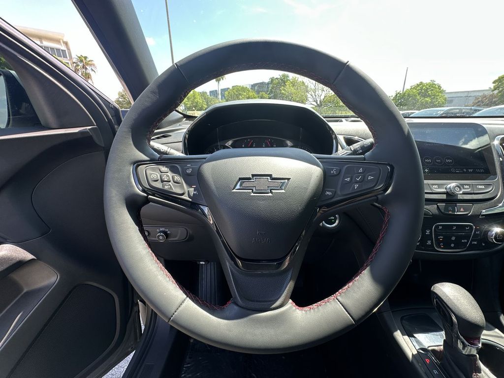 Thumbnail: 2024 Chevrolet Equinox - 10