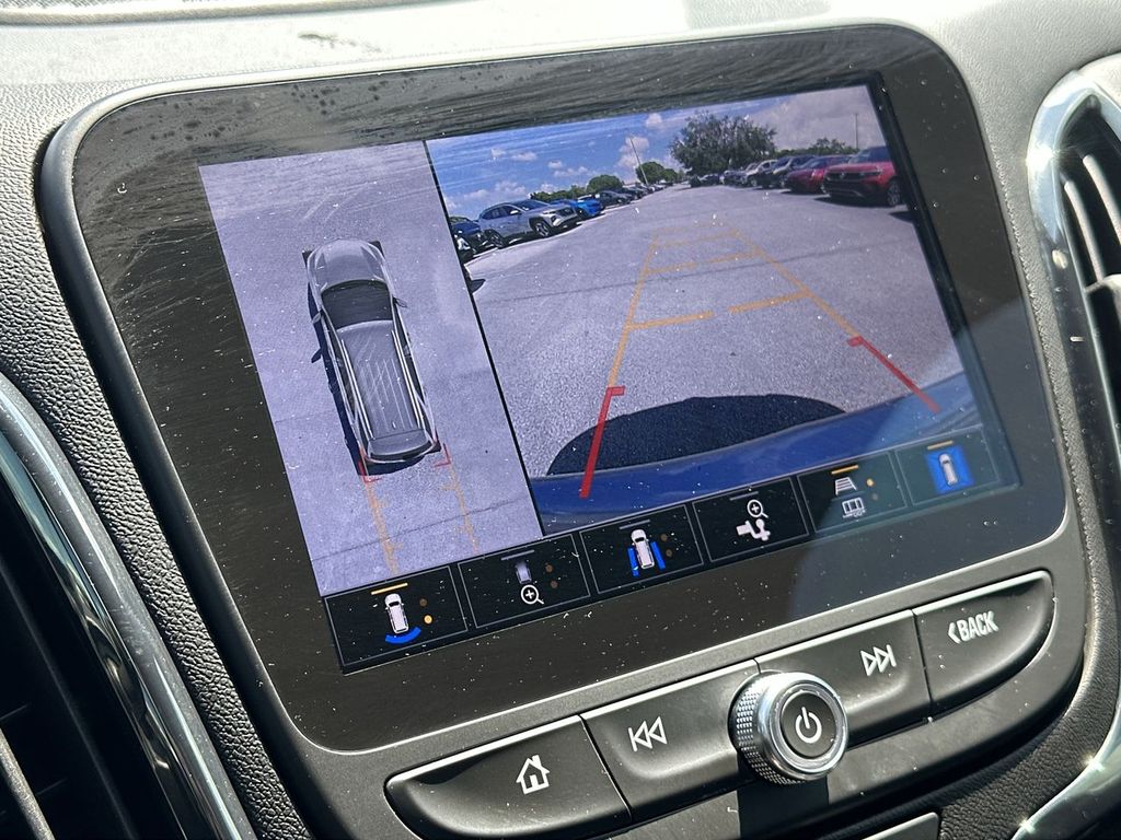 Thumbnail: 2024 Chevrolet Equinox - 26