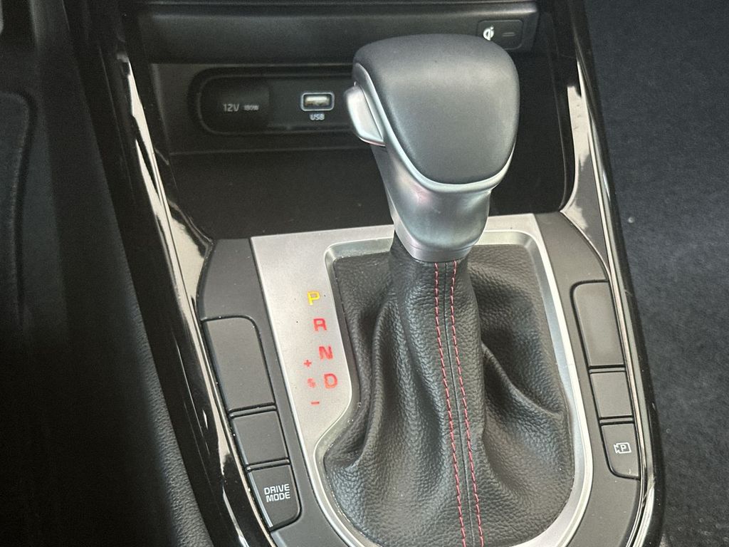 Thumbnail: 2023 Kia Forte - 16