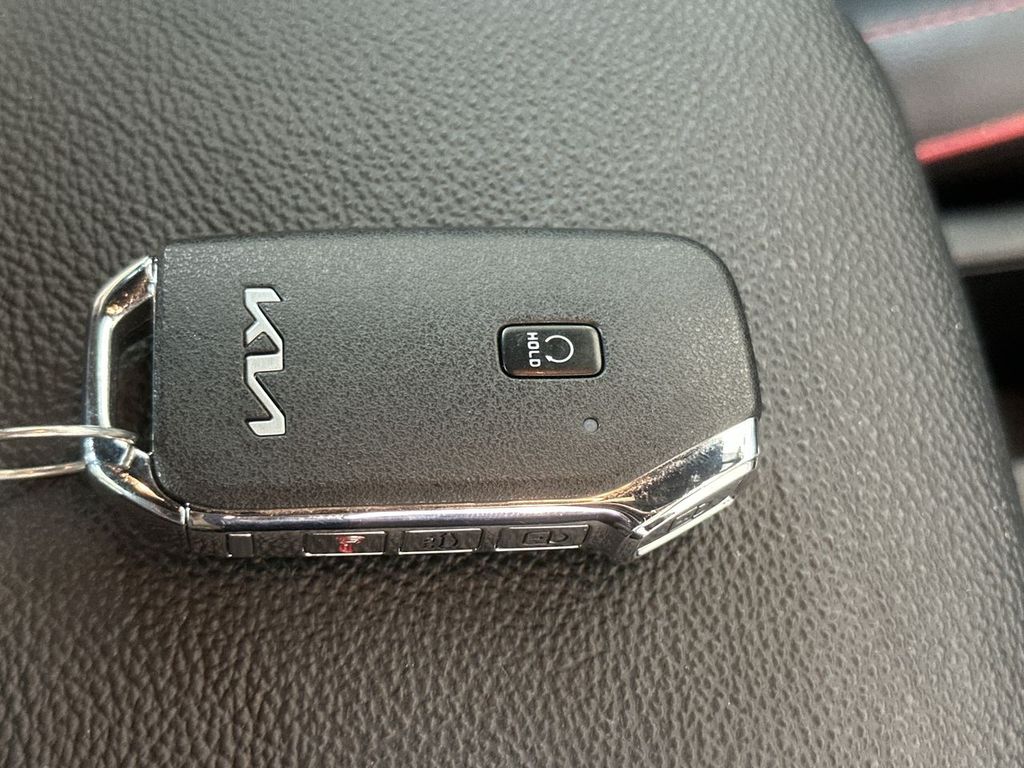 Thumbnail: 2023 Kia Forte - 19