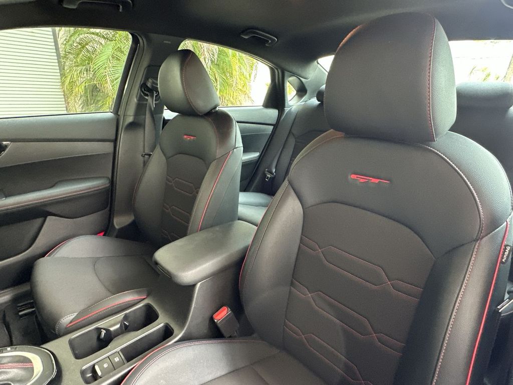 Thumbnail: 2023 Kia Forte - 11