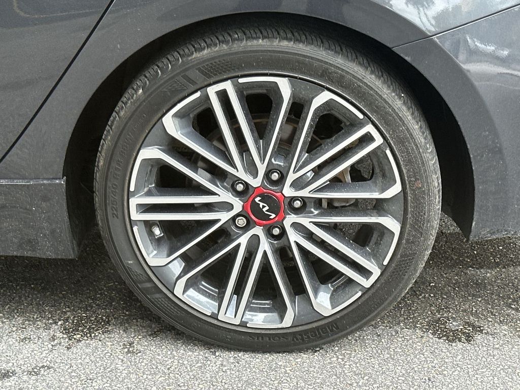 Thumbnail: 2023 Kia Forte - 8