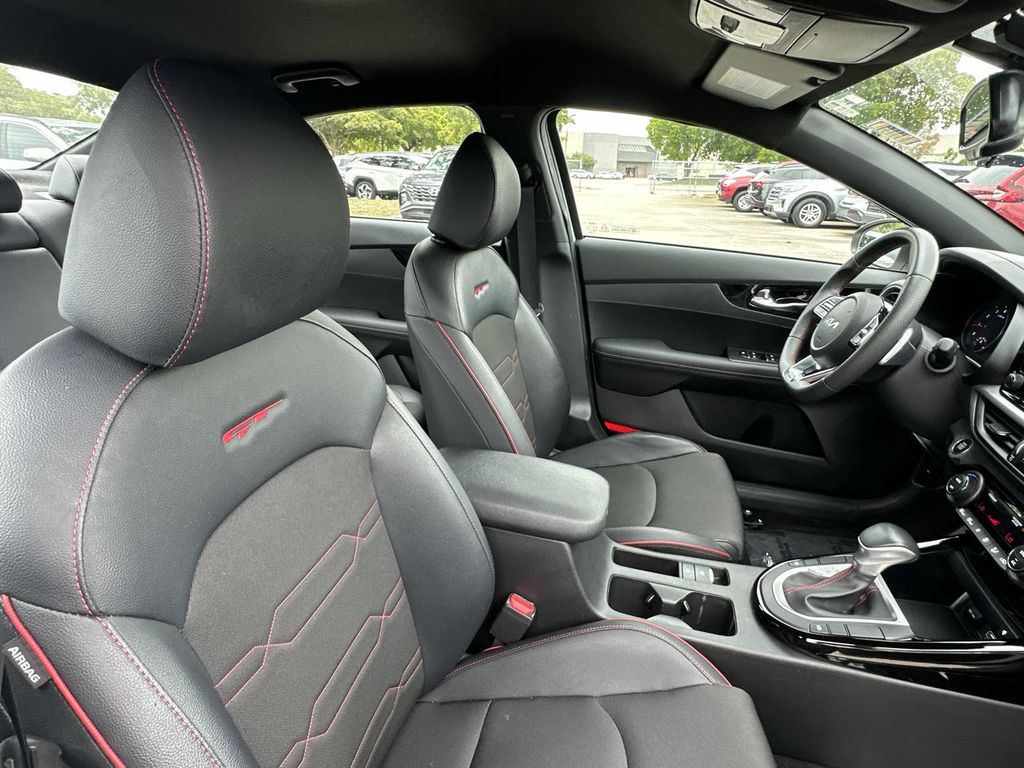 Thumbnail: 2024 Kia Forte - 29