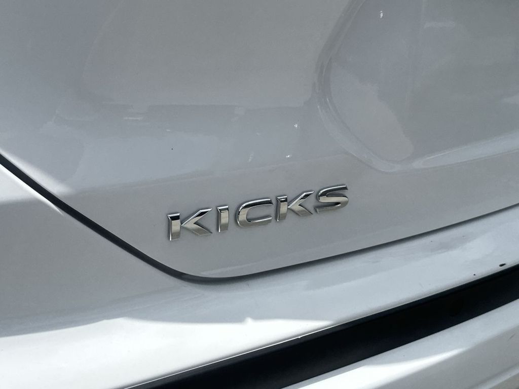 Thumbnail: 2024 Nissan Kicks - 7