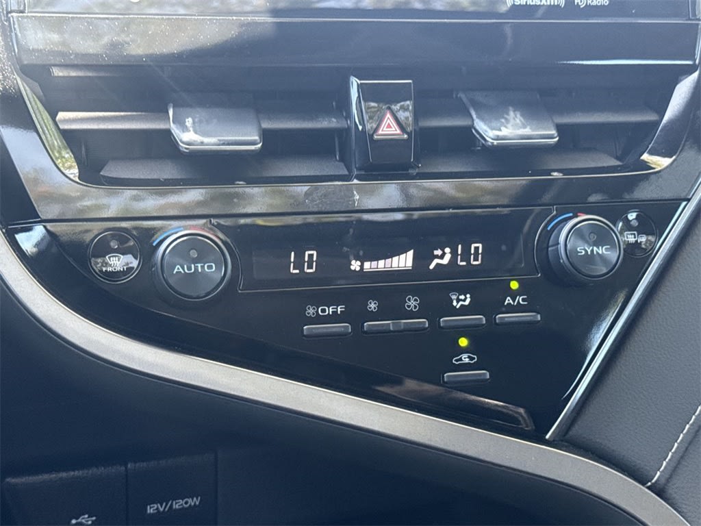 2024 Toyota Camry SE 25