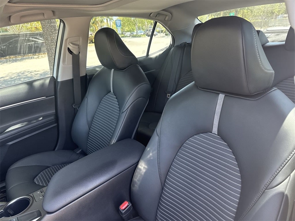 2024 Toyota Camry SE 12
