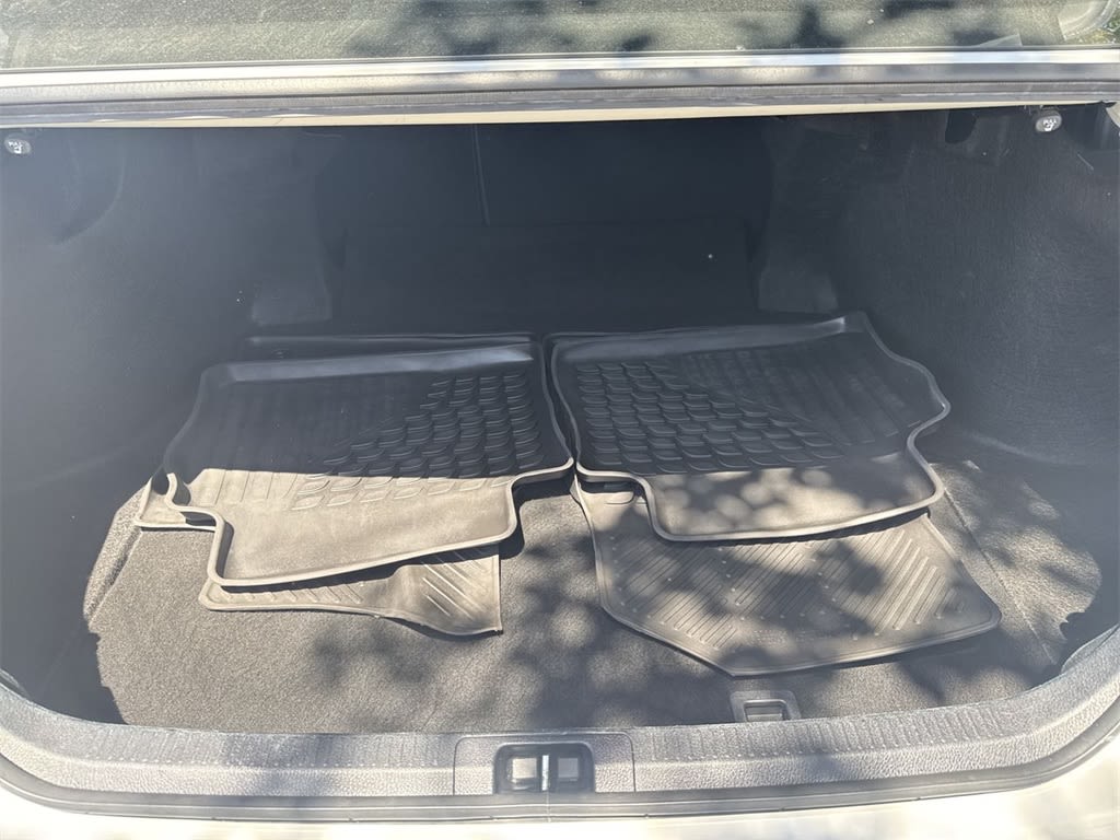 2024 Toyota Camry SE 16