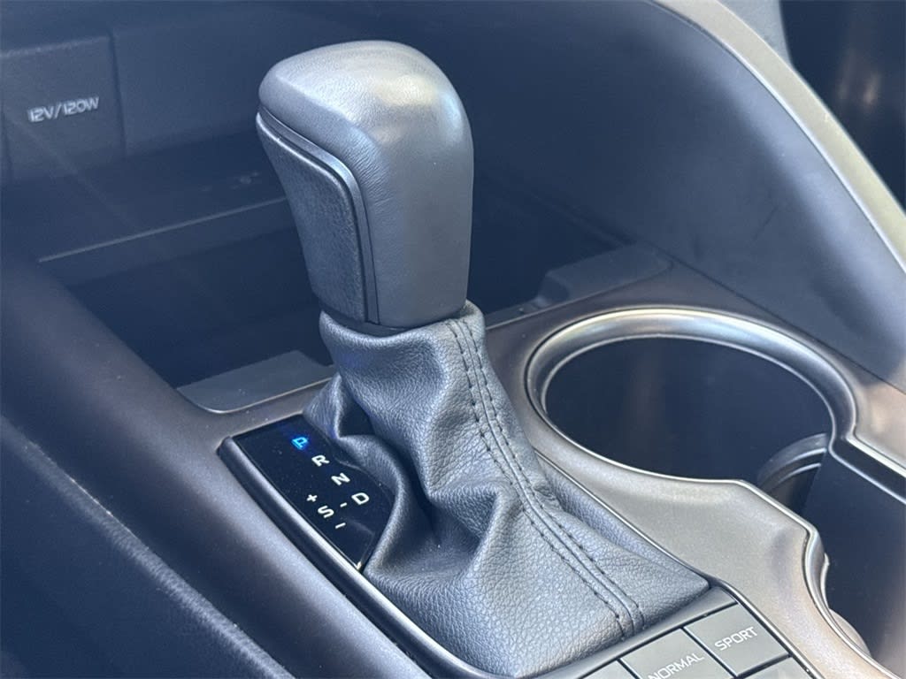 2024 Toyota Camry SE 14