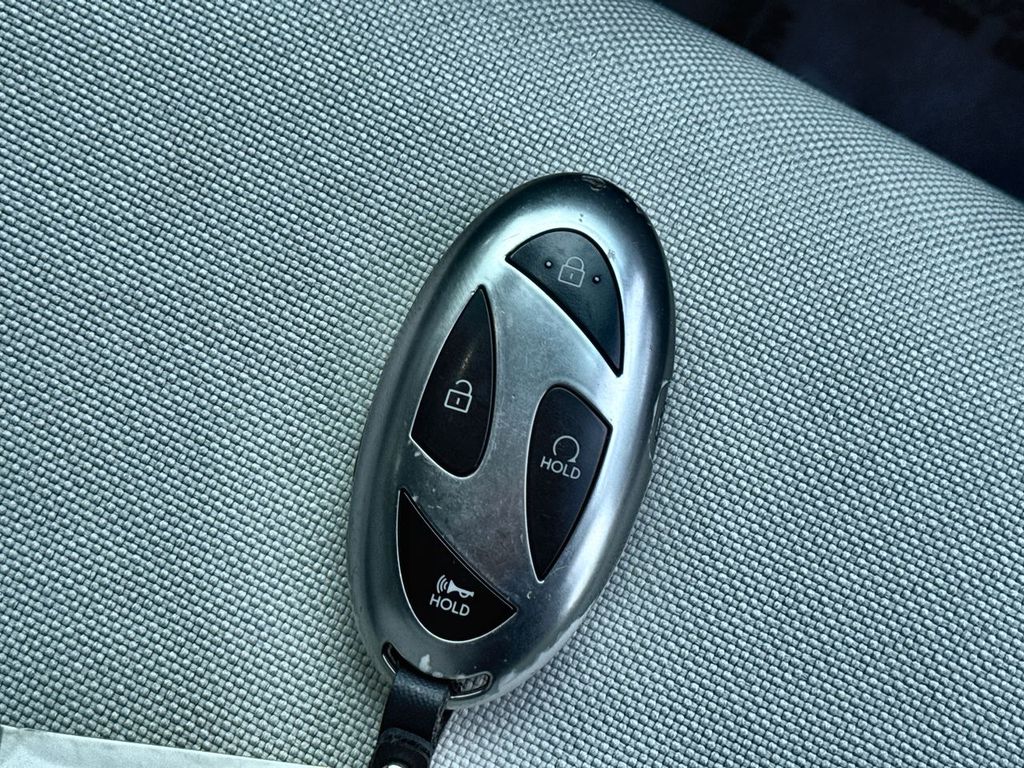 Thumbnail: 2025 Hyundai Santa Fe - 18