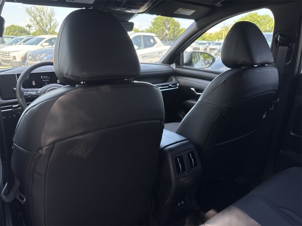 Thumbnail: 2025 Hyundai Santa Cruz - 12