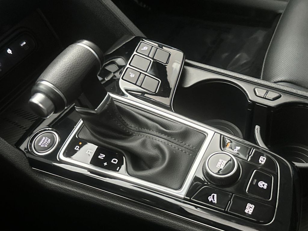 Thumbnail: 2024 Kia Sportage - 16