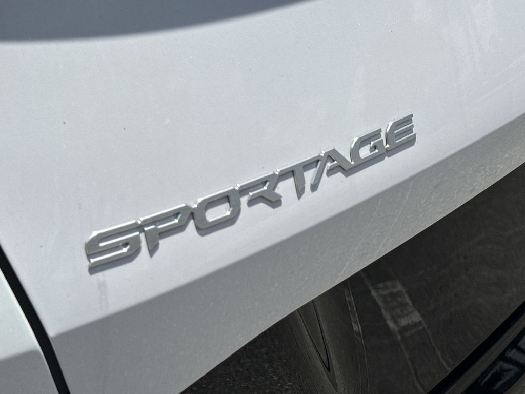 Thumbnail: 2024 Kia Sportage - 6