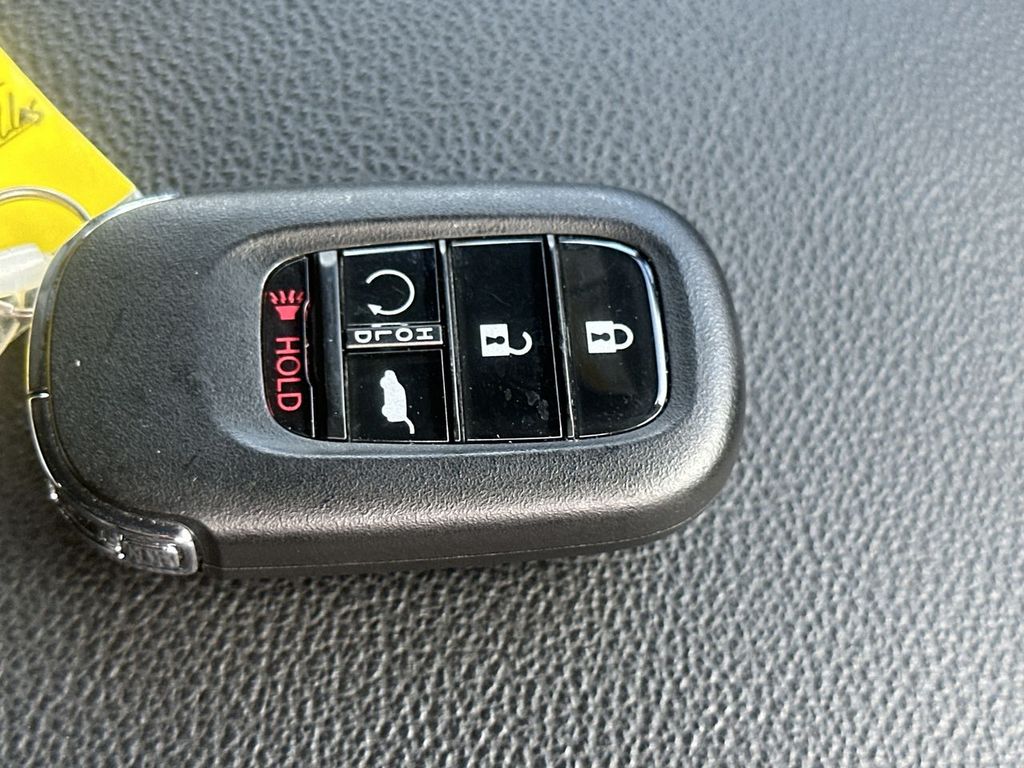 2025 Honda CR-V Sport-L - Photo 19