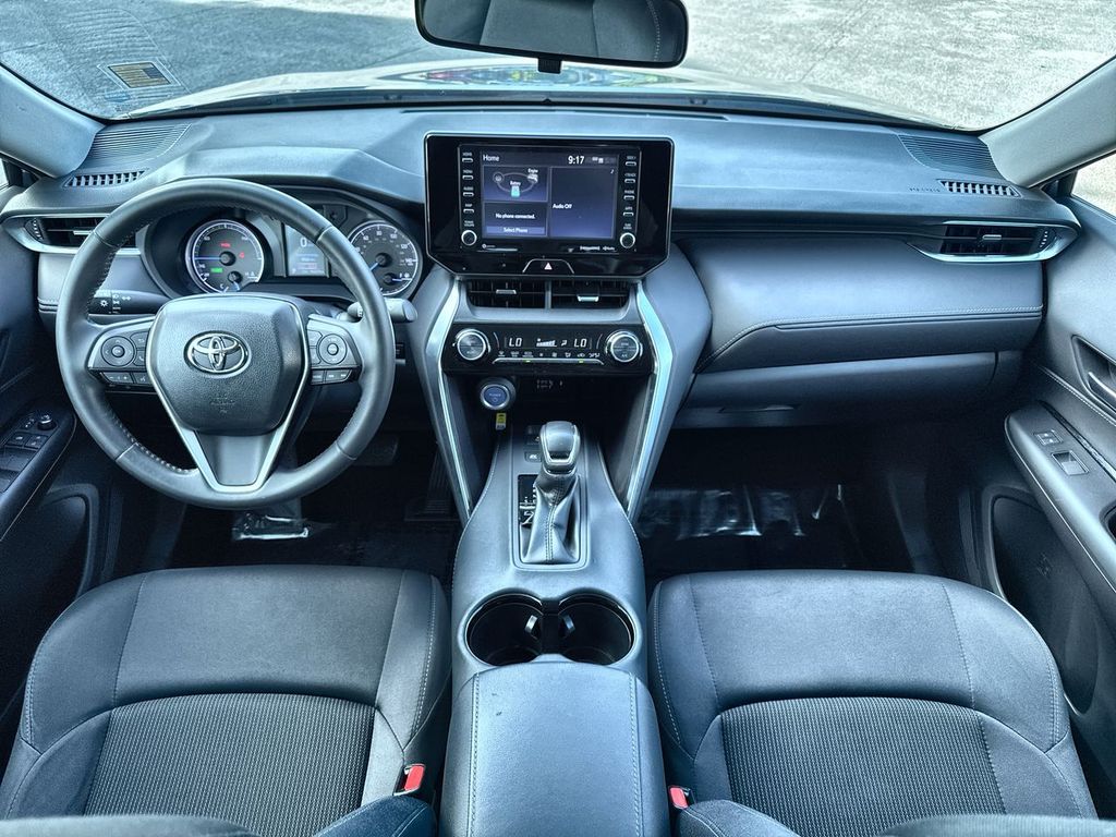 Thumbnail: 2021 Toyota Venza - 14