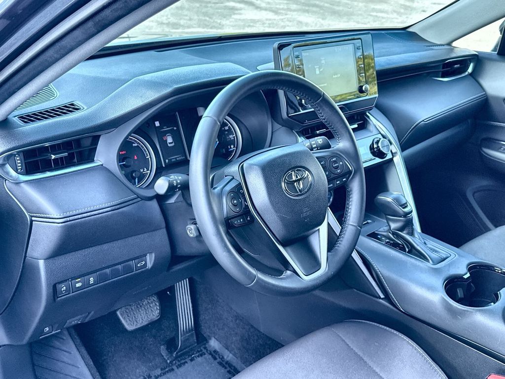 Thumbnail: 2021 Toyota Venza - 2