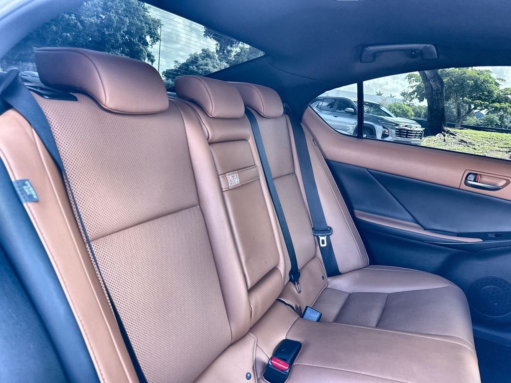 Thumbnail: 2024 Lexus ES - 28